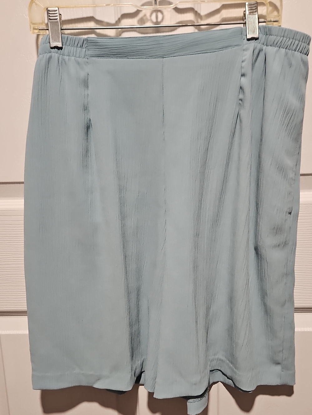 High-Waist Light Blue Women's Shorts - Relaxed Pleated Style